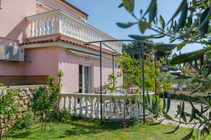 Apartment Lovre