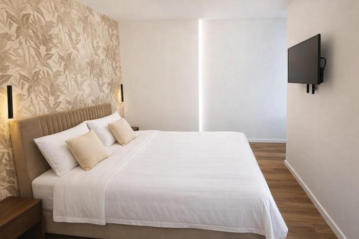 1BR Vatican Apartment, 5 Min Walk to Metro A