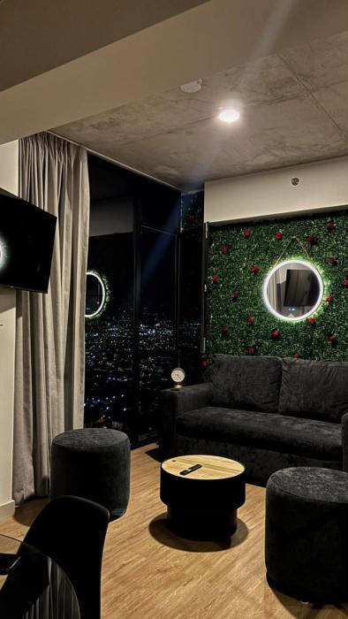 Queens Mirror, Luxury Pool and View, San Jose