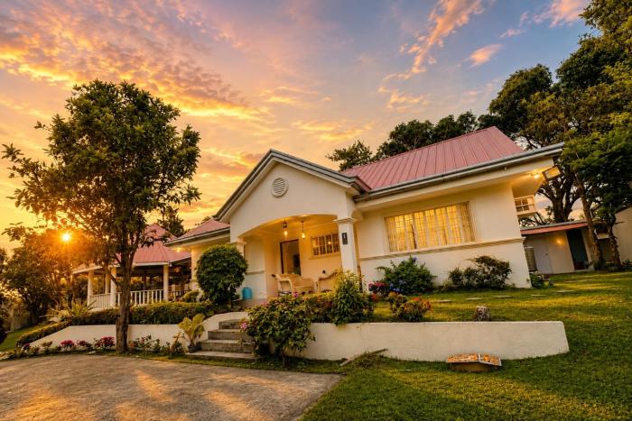 The Hills Villa Tagaytay French Charmed with a view