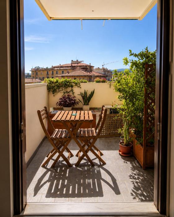 Green Balcony Apartment in Navigli