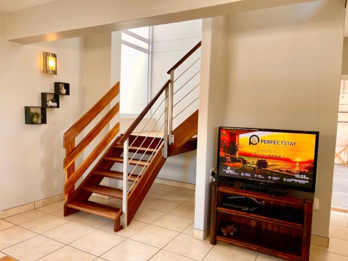 Waterfront cottage E5