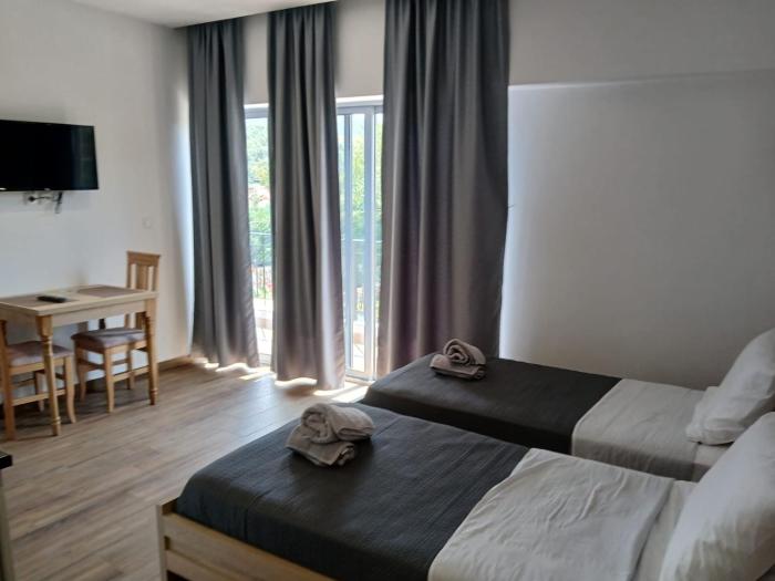 Pacani Apartments