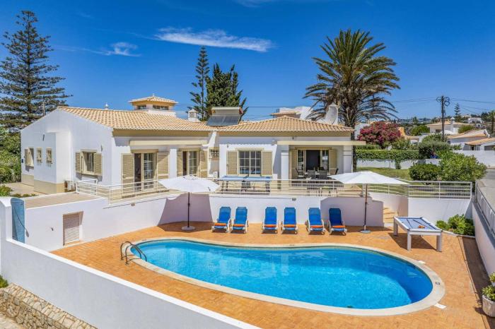 Villa Primavera by Villa Plus