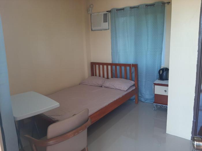 Crezwil Place Room#4