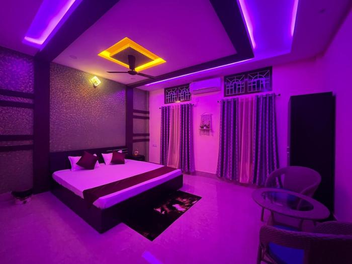 Superior 1BHK , Maplewood Homestay