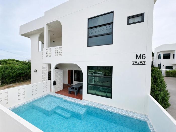 Medina Private Pool Villa-บางแสน