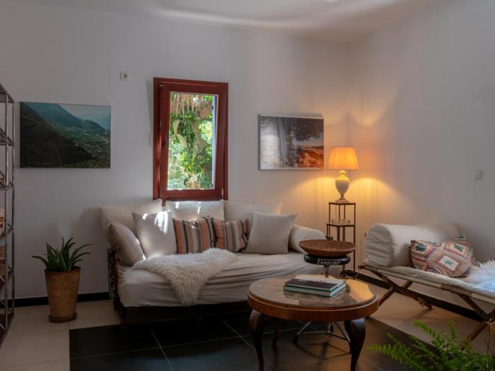 Aloni Retreat