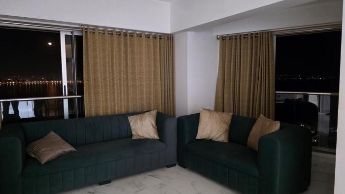 3 BHK Sea Facing Spacious Apartment- Ocean 1402