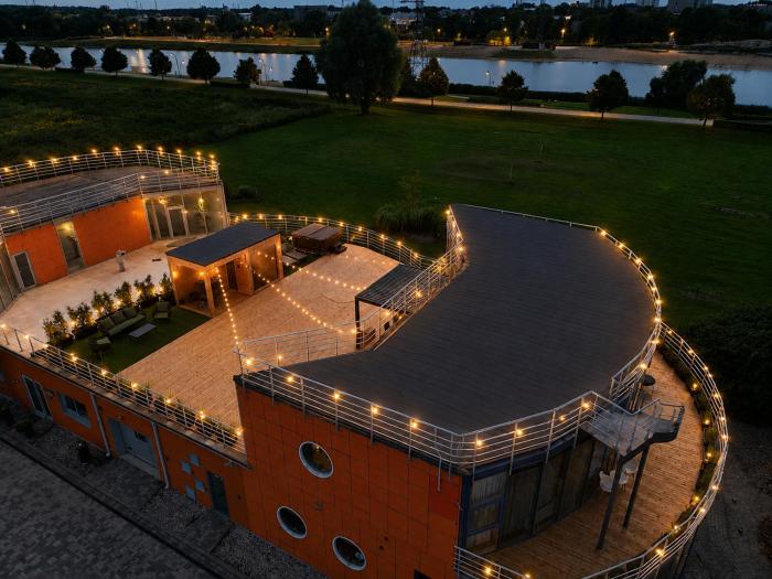 Riverside SPA Residence