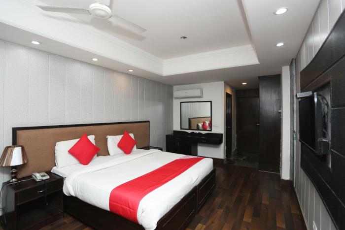 Hotel O The Avenue Residency