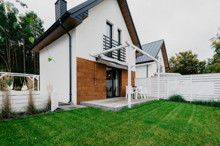 Chic Holiday Retreat with Sauna in Kopalino