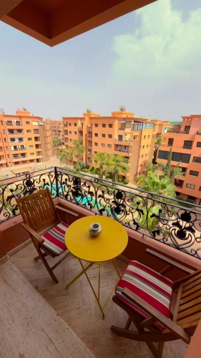 Marrakesh apartment with pool view in Hivernage