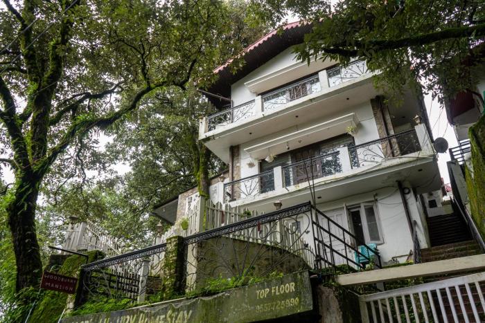 Alaya Stays Woodbury Mansion 3-BHK Villa with Naini Valley Views & Garden Near Naina Devi Temple