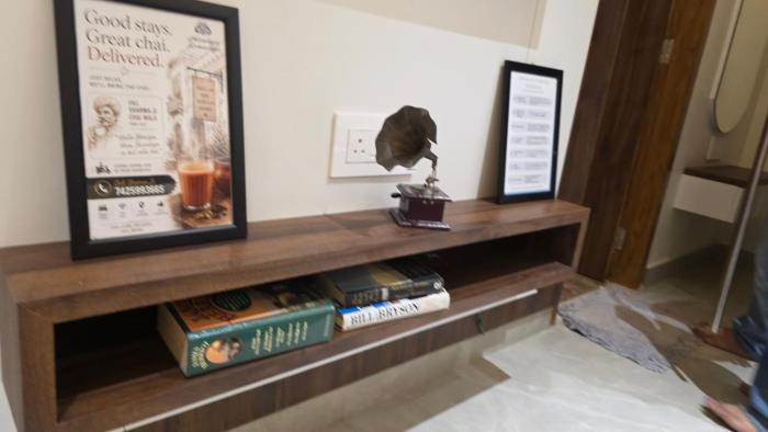 1919 Versailles House by Shivalaya Homestays