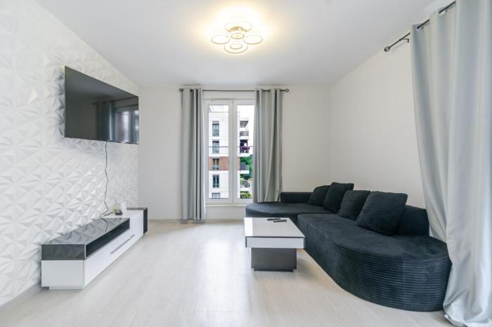 Harmony Park Inviting Apartment by BookingHost