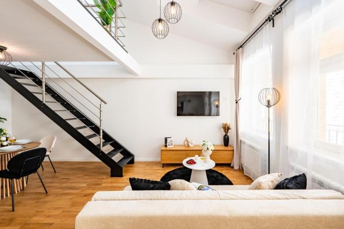 New Town City Loft with Free Parking