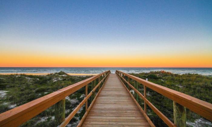 Lux Mins 2 Cres Beach, Flagler Hosp, & Ampitheatre