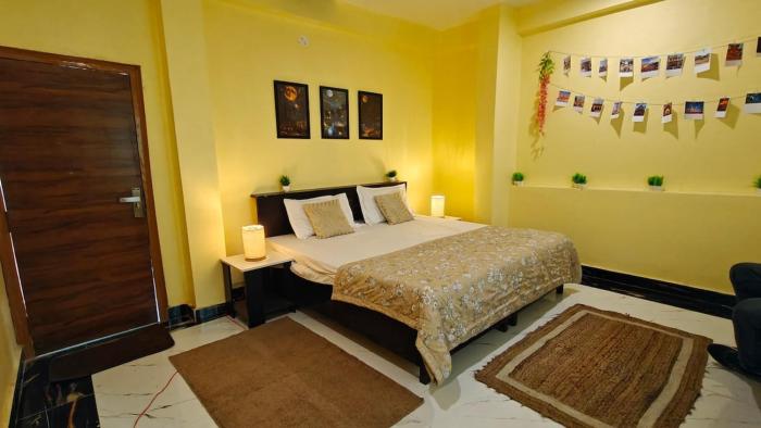 Bigbro-The Penthouse I Near Assi Ghat N Mandir