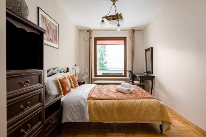 Plac Grzybowski City Center Apartment by BookingHost