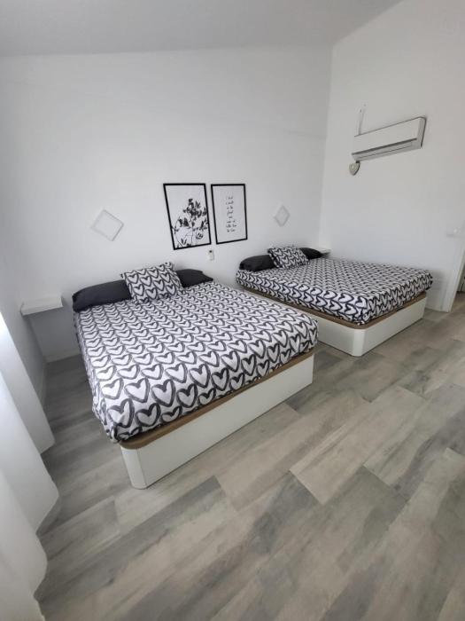 Calan Blanes Park 317