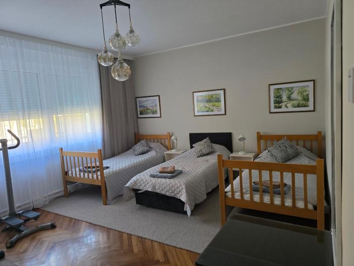Family Garden Apartment