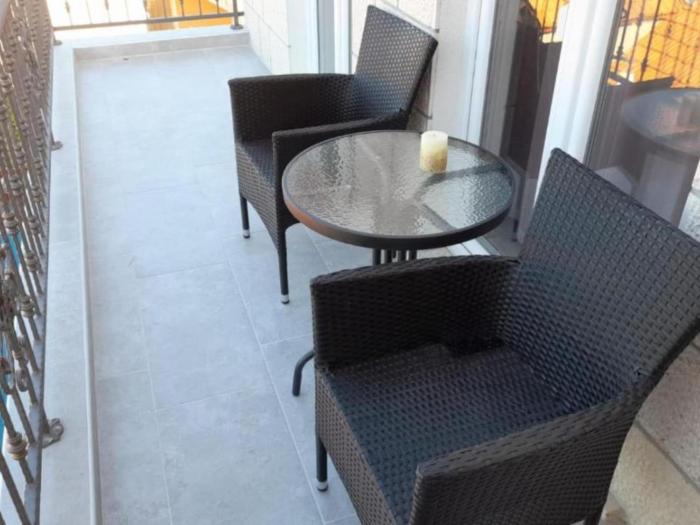 Comfort Apartments Lumbarda - TwoBedroom Apartment With SeaView