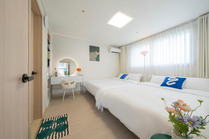 Spacious Seoul Stay ㅣ3BR 2Bathㅣ9min to Gyeongbokgung ㅣSleeps 8