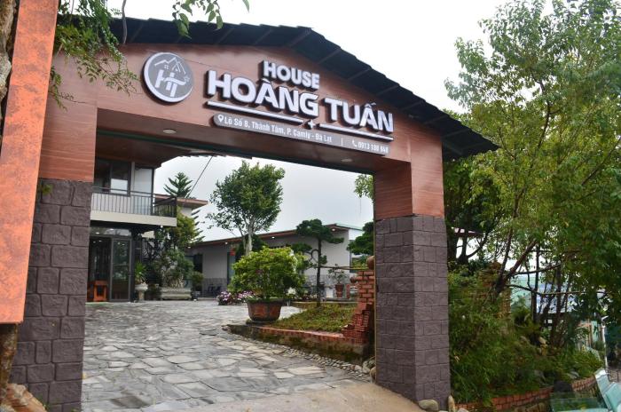 Hoàng Tuấn house