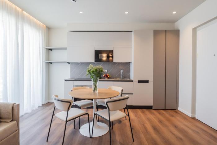 Circle Bike Residence by RentComo