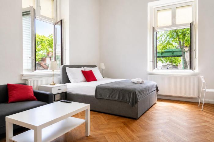 Classy 2BR Apt. w Exclusive Location near AKH