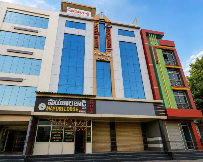 Hotel Swarna Mayuri