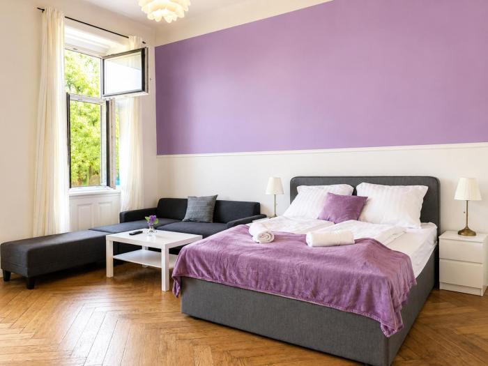 Amazing 2BR Apt, Near AKH-Perfect for Groups