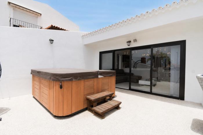 Modern 3 Bedroom Villa Costa Adeje