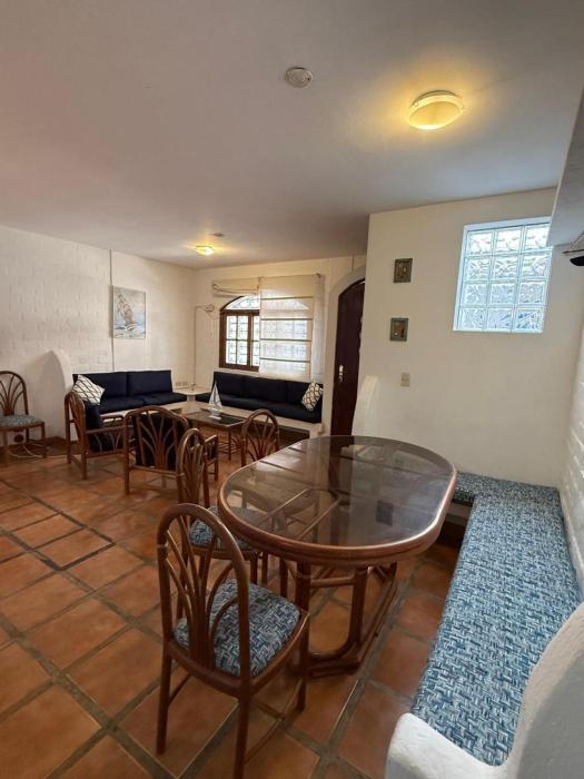 Casa Playa Naplo, primer piso, media cuadra malecón