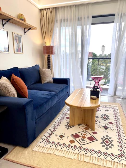 Elegant 1BR with Pool & Gym Near Junction Mall