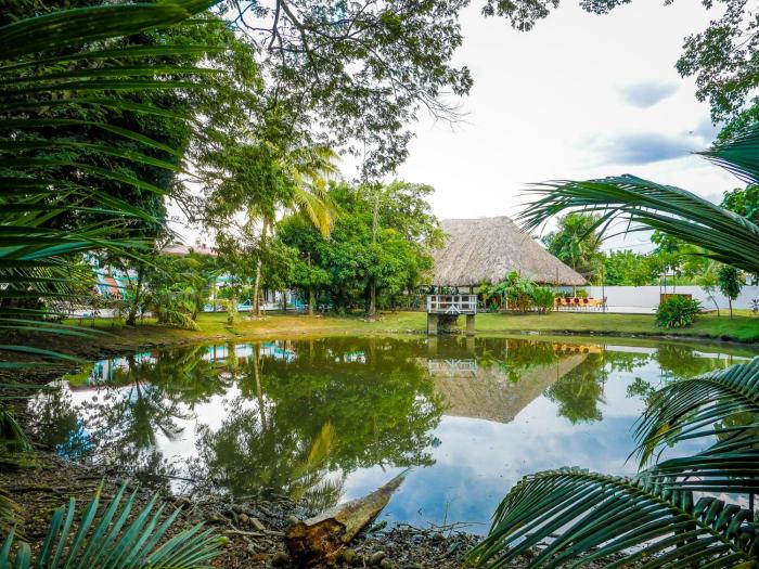 Drift Inn Cayo