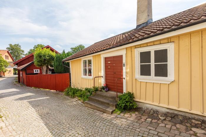 Stay in a unique house in the heart of the Old Town in Eksjö