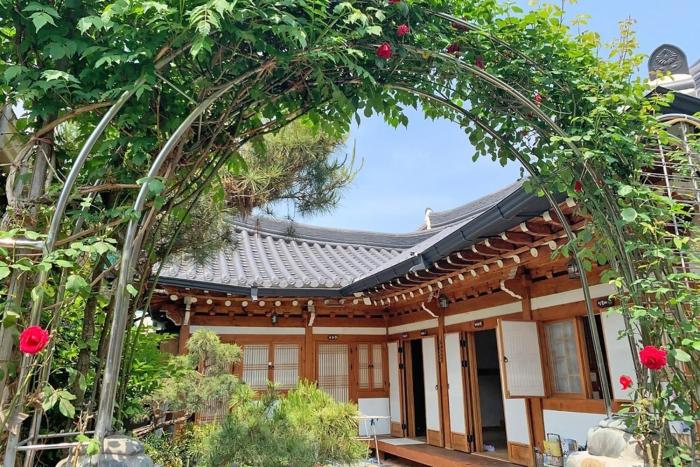 Happiness Full Hanok Guesthouse