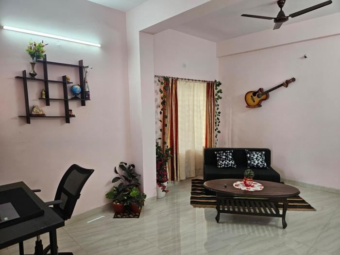 Gayatri Villa - Sunlit & Cozy 2BHK Home Stay