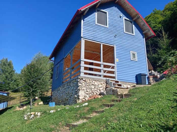 Independent Chalet