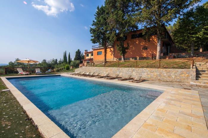 Le Bonille Wine Estate - Tuscan Retreat