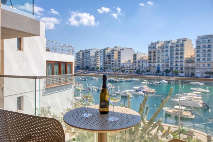 Spinola Studio Deluxe, StJulians