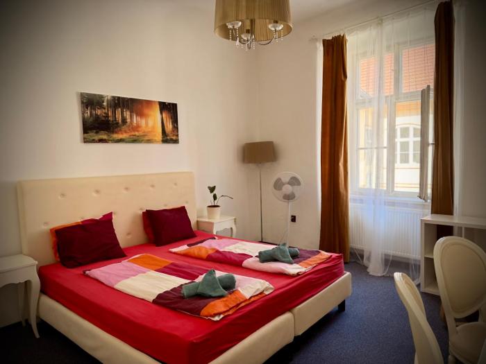 Just 3 min Walk Old Town Center private room D