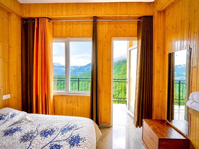 Amber Retreat - A Cozy Stay Surrounded by the Beauty of Mussoorie
