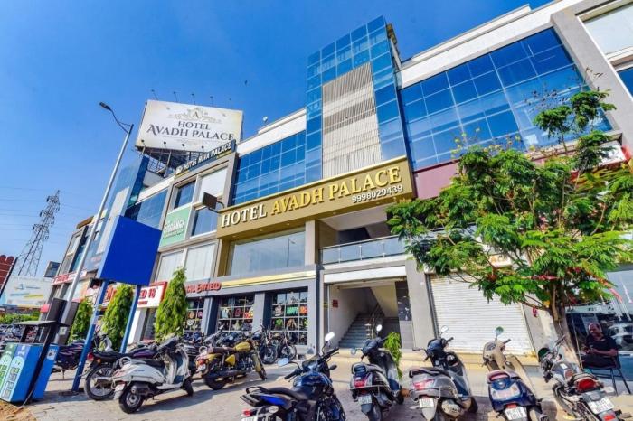 Hotel Avadh Palace, Subhash Bridge, RTO Circle, Ahmedabad
