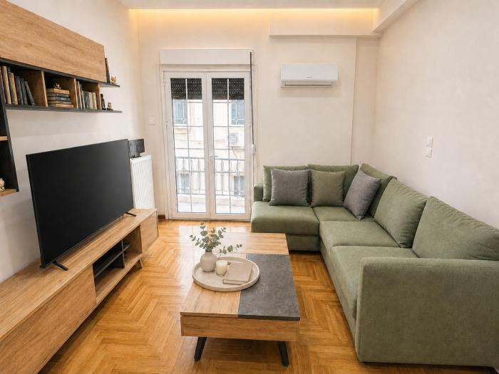 Renovated Central 3 Bedroom Apartment