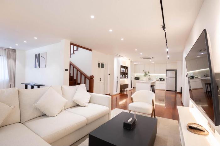 Nimman 16 - 3BR Home Suite