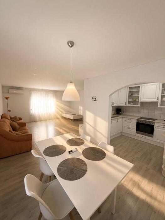 Sofi appartment