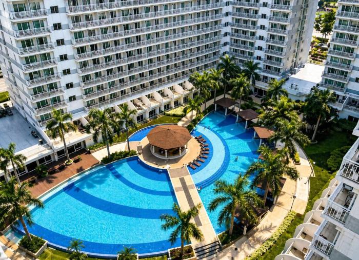 Wonderful Urban Retreat Modern Apartment in Pasay Front of Mall of Asia